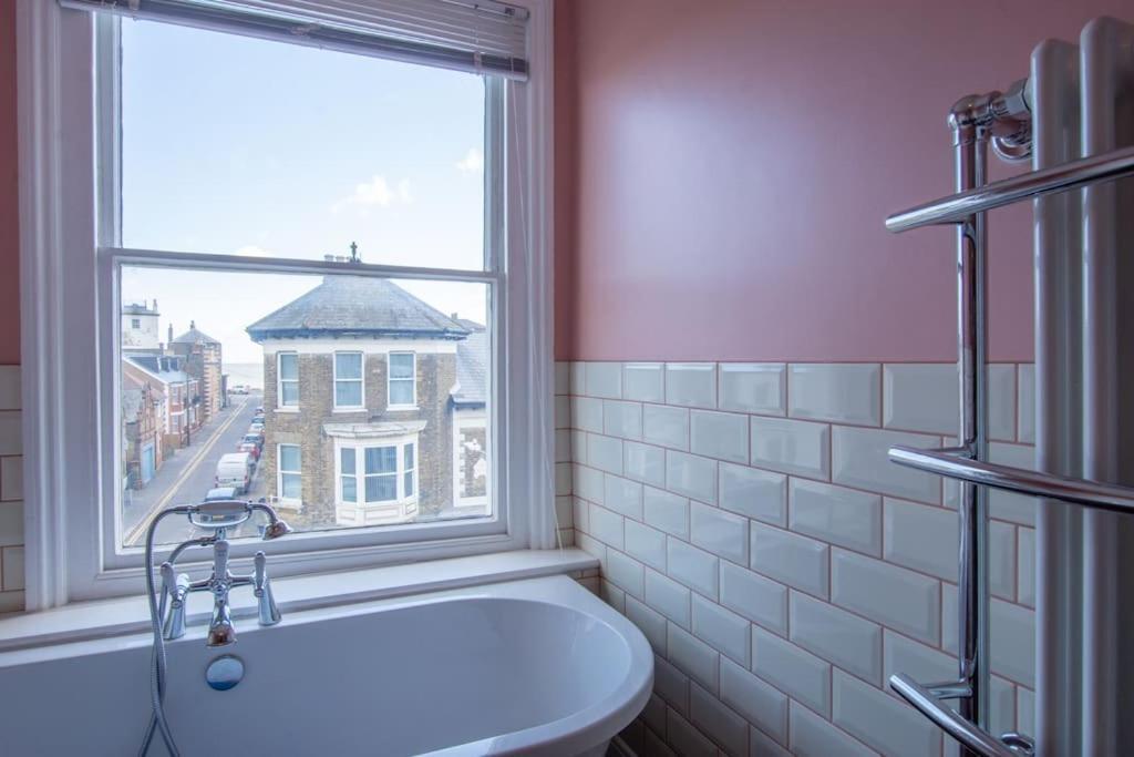 Stunning Large Victorian Maisonette With Sea View 迪尔 外观 照片