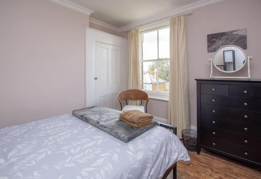 Stunning Large Victorian Maisonette With Sea View 迪尔 外观 照片