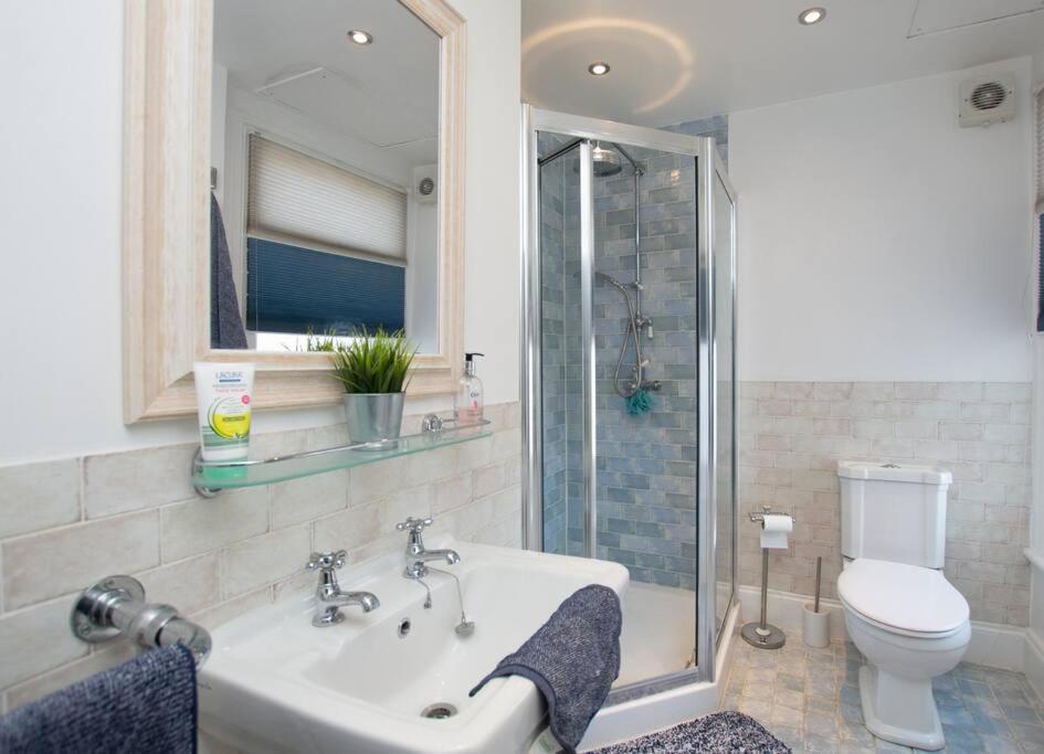 Stunning Large Victorian Maisonette With Sea View 迪尔 外观 照片