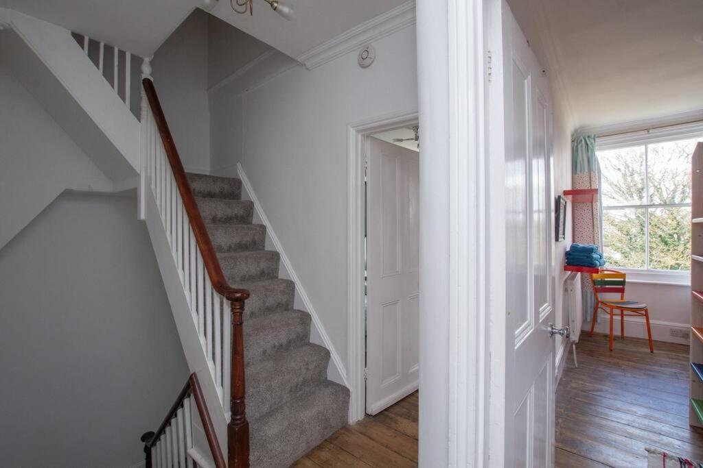 Stunning Large Victorian Maisonette With Sea View 迪尔 外观 照片